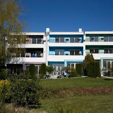 Stayinn Rainbow Houses Slăntjev Brjag